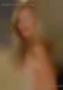 Have pics available on women Santa Cruz  request.